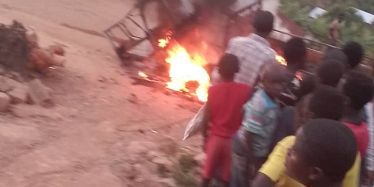 Lubero/Flash : un mort et un véhicule incendié, bilan d’un accident de circulation ce samedi à Kalingolingo