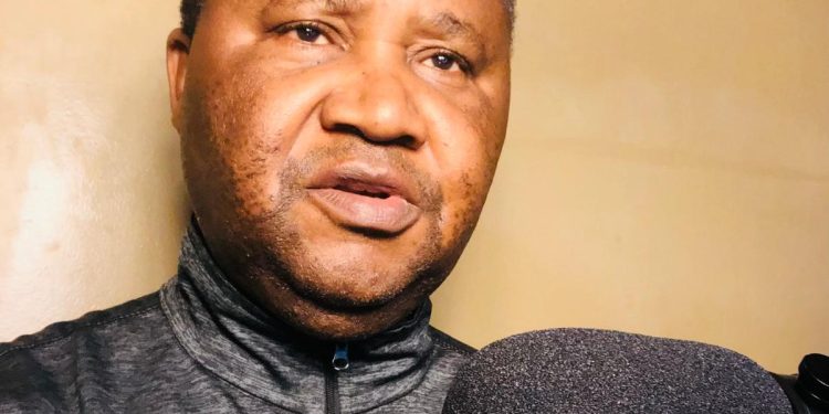 Emmanuel Sekiyoba félicite Célestin Vunabandi et Jacquemain Shabani deux sénateurs issus  des zones en guerre