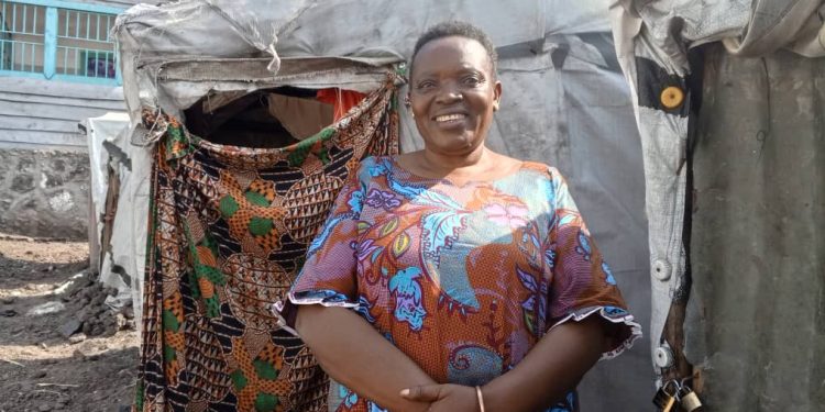 Festivités en RDC : Libérata Buratwa encourage les femmes déplacées à rester responsables pendant les fêtes de fin d&rsquo;année