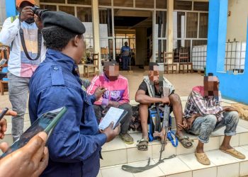 Beni : Quatre présumés bandits, dont deux militaires fuyards, présentés à l&rsquo;autorité urbaine