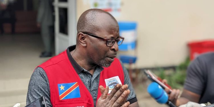 Travaux communautaires de Salongo à Goma : le maire Julien Katembo dénonce l’inaction dans certains quartiers et appelle à une mobilisation générale pour la propreté