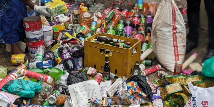 Nord-Kivu : Des produits périmés saisis et brûlés par la mairie pour protéger la santé publique à Goma