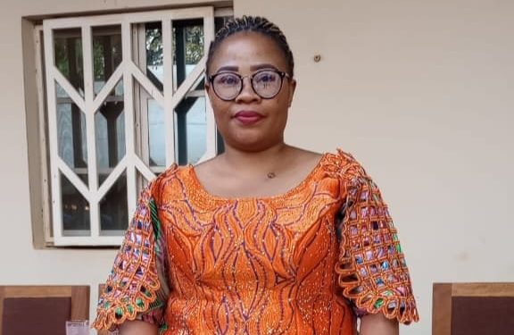 RDC : Angélique Niyibizi salue l’élection du Professeur Raphaël Nyabirungu Mwene Songa à la tête de la communauté Hutu