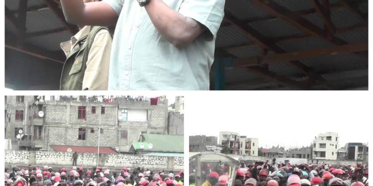 Le gouverneur Bahati Musanga à l&rsquo;écoute des motards ce dimanche 26 octobre 2025 à Goma