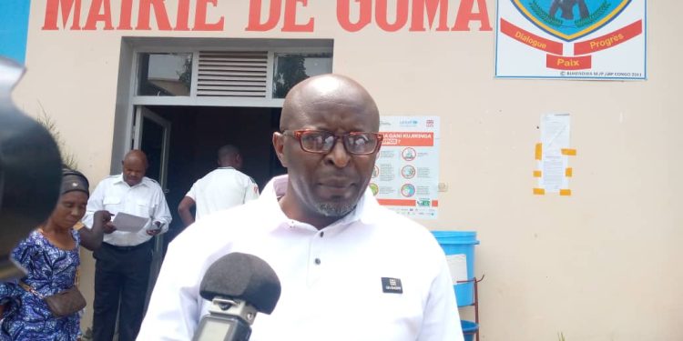 Nord-Kivu : le maire Julien Katembo impose de nouvelles mesures sur l’ouverture des cabarets pour renforcer la sécurité en ville de Goma