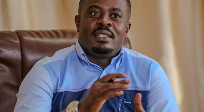 Nord-Kivu : Le respect des normes d’hygiène et d’assainissement au cœur des échanges du maire adjoint avec les restaurateurs