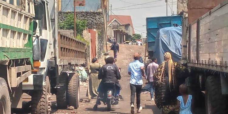 Goma : Appel aux garagistes de l’avenue Tshopo, quartier Kyeshero, à libérer la route (Maire)