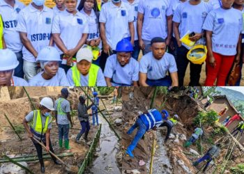 ‎Rutshuru : Les étudiants de l’ISTDR-V apportent des solutions durables contre l&rsquo;érosion à Kiwanja