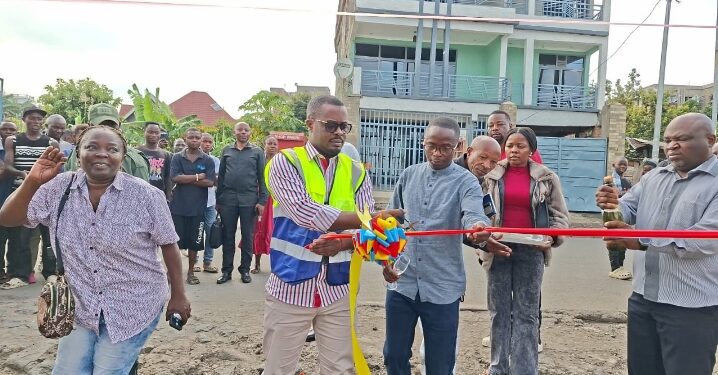 Goma : Le maire lance les travaux de canalisation et de pavage de la rue Mwana MAI, au quartier Kyeshero II / Goma