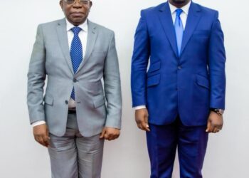 Menaces contre Patrick Munyomo : la cellule de communication accuse Bahati Lukwebo