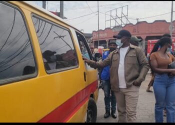 Transport en commun: Le maire de Goma fait le suivi du respect des mesures barrières