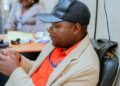 Ituri : le journaliste Bahemuka Mugavu Olivier dévoile sa facette d&rsquo;artiste avec « Ebola kûnî »
