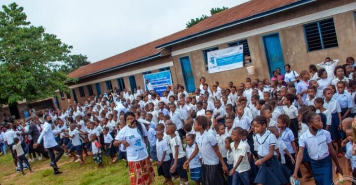 Ituri : la clôture de l’année scolaire maintenue, mais sans cérémonie de remise de bulletins en raison d&rsquo;Ebola