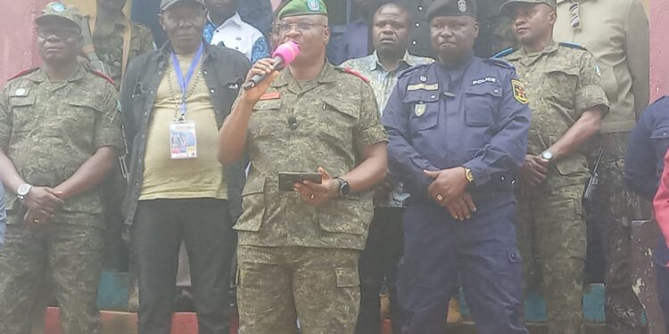 Djugu : le gouverneur militaire Kasongo Mulumba appelle les détenteurs d’armes à les déposer