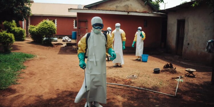 RDC : à l’approche des 100 jours d’Ebola, MSF réclame une riposte plus proche et plus rapide des communautés