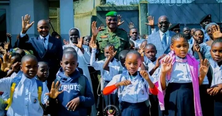 Rentrée scolaire en Ituri : le gouverneur Kasongo met en garde contre toute perception illégale d’argent dans les écoles