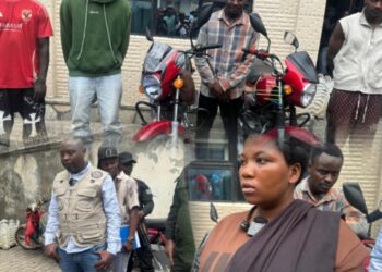Goma : Quatre présumés voleurs de téléphones opérant à moto appréhendés par la CCMT-NK